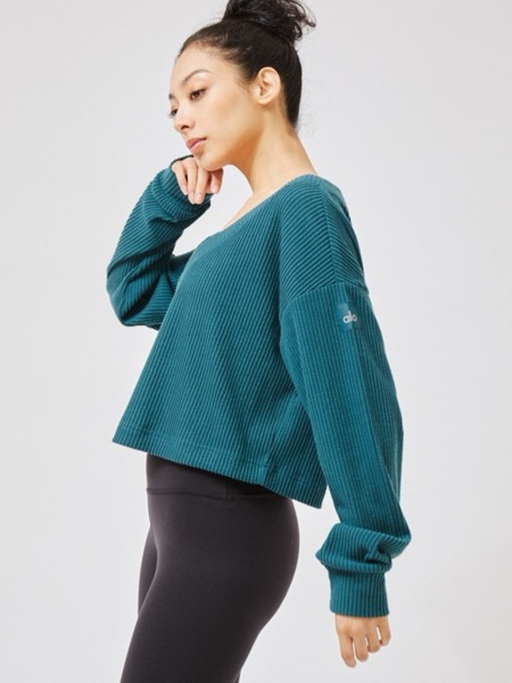 Alo Yoga Muse Ribbed Crop V-Neck Pullover - Midnight Green - Fits M/L (EUC)